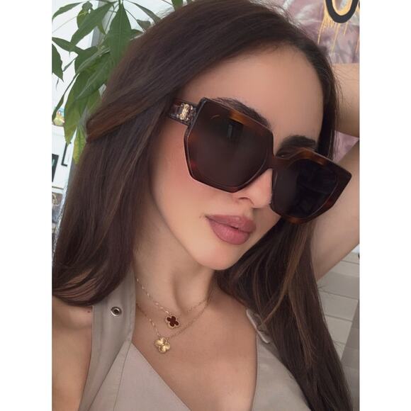 NEW Celine CL40239F Triomphe Brown Havana Sunglasses - Picture 1 of 8
